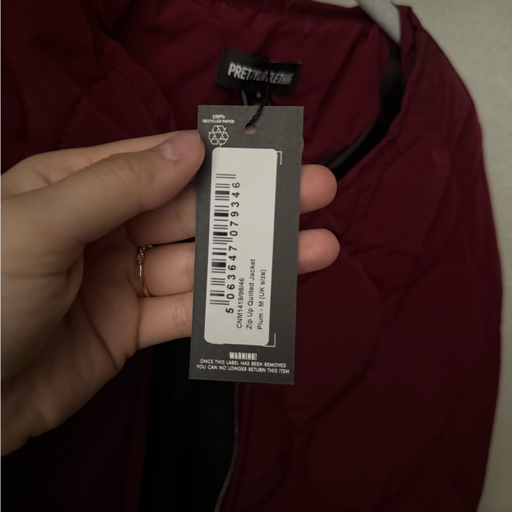 PrettyLittleThing Deep Red Quilted Jacket - Picture 3 of 6